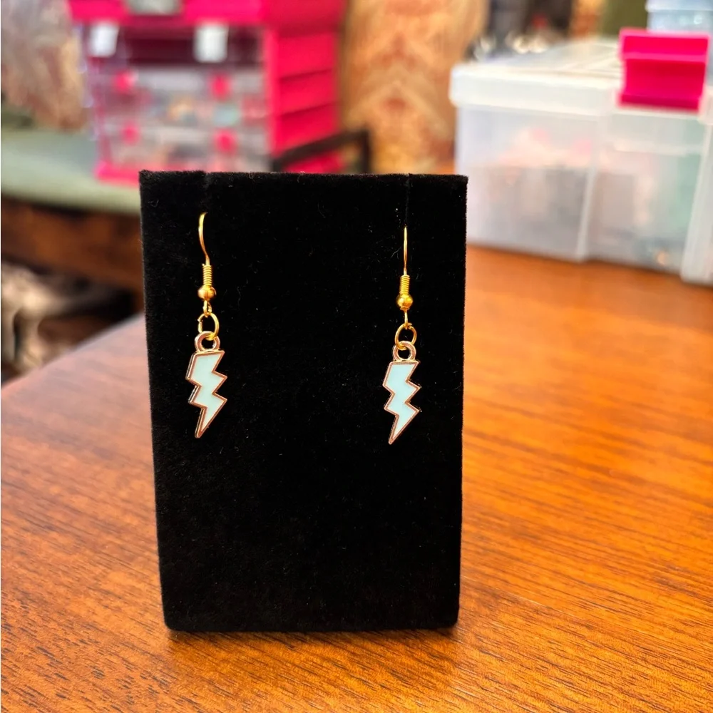 New Gold tone and light blue enamel fun whimsical funky Lightning Bolt Earrings